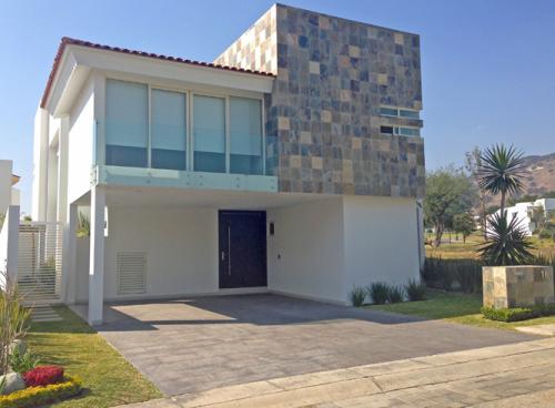 Casa Venta / El Manantial / Tlajomulco de Zúñiga