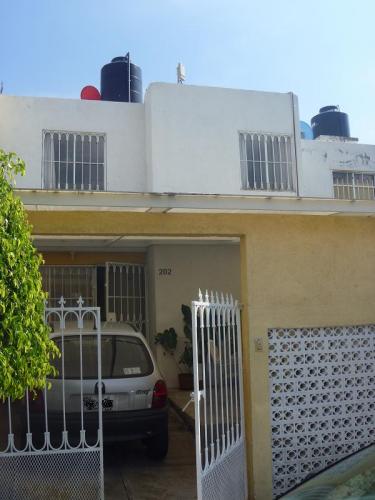 Casa en Fracc. La Luz, 3 recámaras