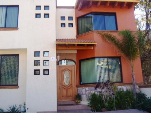 Hermosa casa residencial en venta, 3 recámaras.