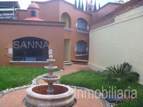 Hermosa casa en venta estilo rustico, col. Felix Ireta