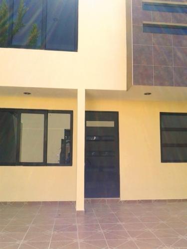 INMUEBLE NUEVO DE 140M