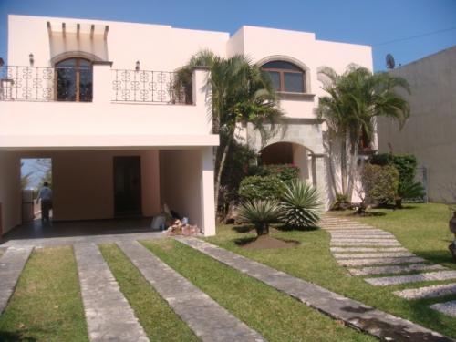 HERMOSA RESIDENCIA A ORILLA DE RIO EN RINCON DEL CONCHAL.