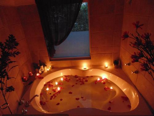 Renta tu suite para celebrar una noche especial con tu pareja