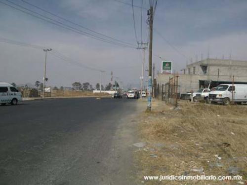 SE VENDE TERRENO SOBRE CARRETERA