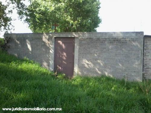 SE VENDE TERRENO BARDADO