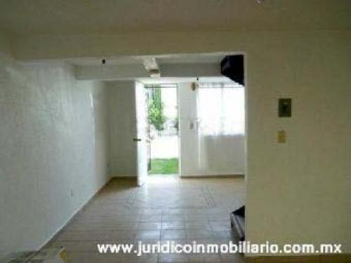 CASA AMPLIA EN VENTA FRACC. VOLCANES CHALCO