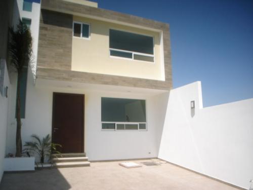 Casa excelentes acabados 3 recámaras Britania La Calera Puebla