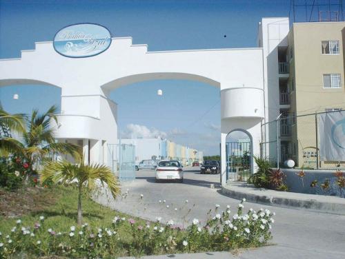 Amueblado Y EQUIPADO con Seguridad 24 horas y Aire AC. 2 rec