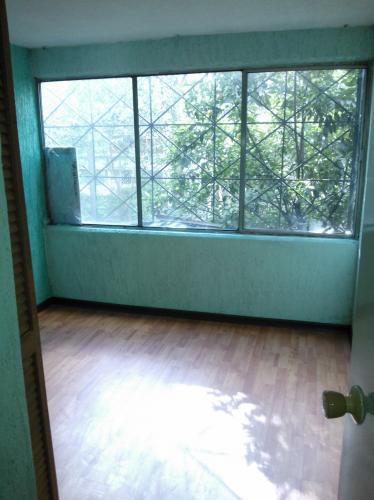 Departamento frente a Parque de los Coyotes