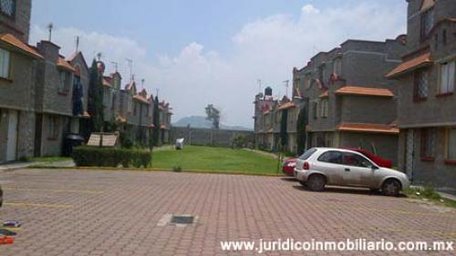 Casa amplia en renta Volcanes 2