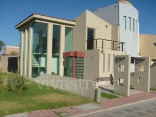 Vendo Casa al Norte minimalista