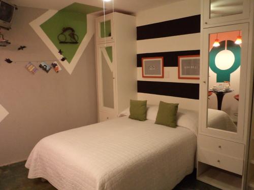 Habitación para estudiantes amueblada en zona residencial