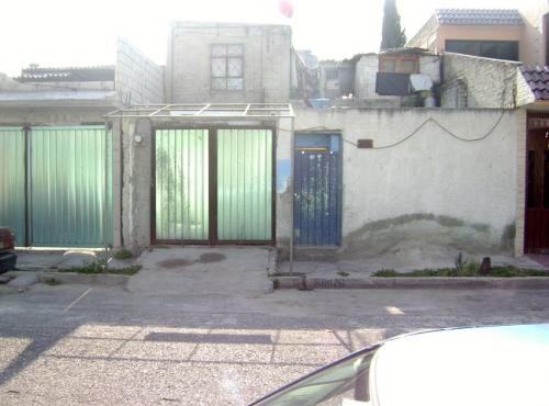 Compre casa en Jardines de Morelos sección Bosques