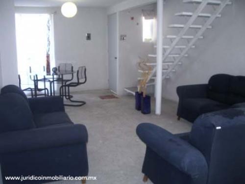 CASA EN RENTA -FRACC. PASEOS DE CHALCO