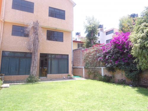 Vista del Valle.   Linda,  iluminada y muy completa 