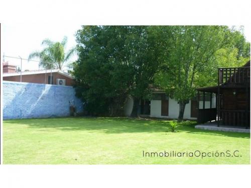 Vendo terreno con  Cabaña tipo Estancia vacacional dentro de la ciudad