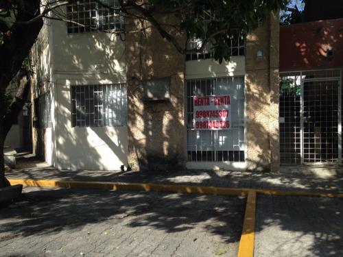 Departamento remodelado planta baja zona centrica