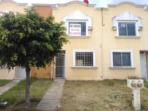 PROPIEDAD EN LA ENTRADA DEL FRACCIONAMIENTO