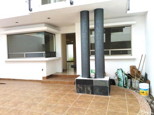 CASA MUY AMPLIA EN FRACC. PRIVADO