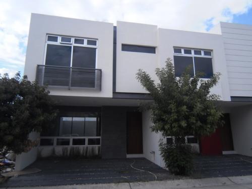 CASA NUEVA SENDA DEL VALLE