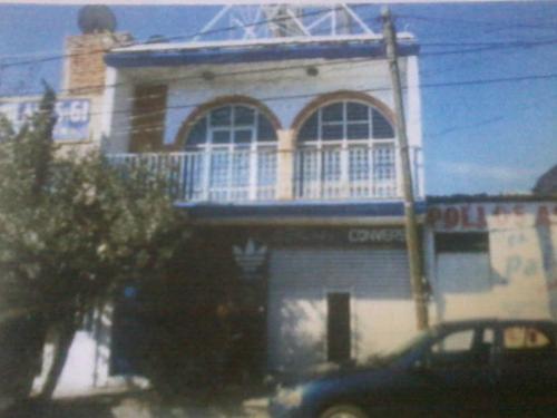 VENTA Local comercial con departamento arriba