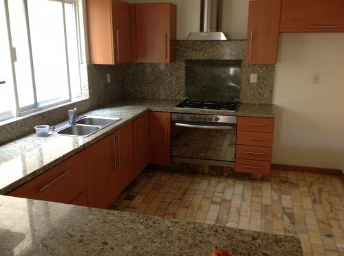 RENTO DEPA cerca de la Minerva