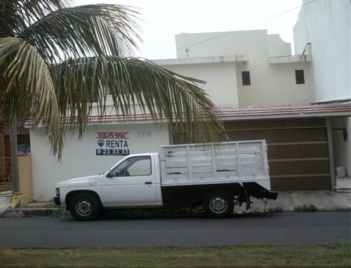 MANTARRAYA N° 176. FRACC. COSTA DE  ORO. (PRIMERA SECCION)