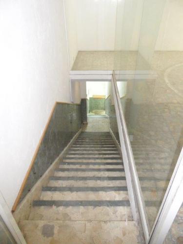 BODEGA CON OFICINAS CUENTA CON TODOS LOS SERVICIOS.