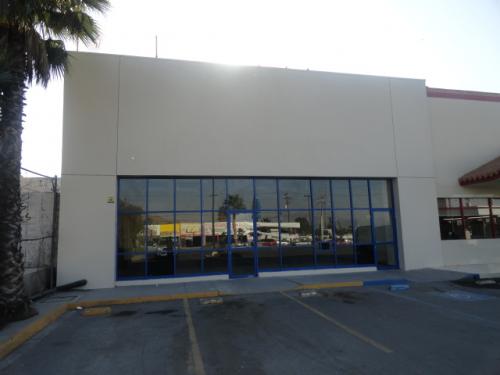 Atractivo local comercial con excelente ubicación en Jardines de la mesa, Tijuana, B.C.