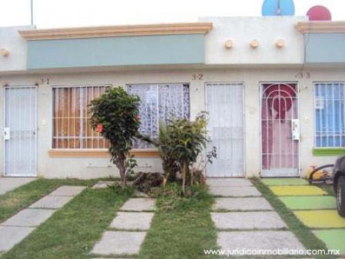 Bonita casa en venta en el fraccionamiento los Héroes Chalco