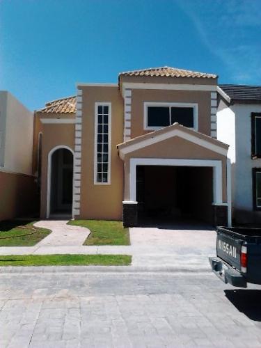 Rento casa nueva en Coto San Nicolas 