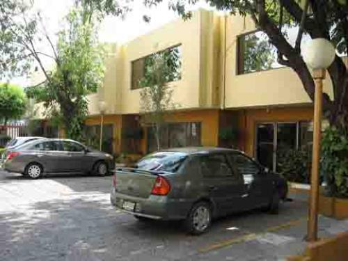 OFICINAS EN RENTA CERCA DEL PASEO SANTA LUCÍA. TODO INCLUÍDO.