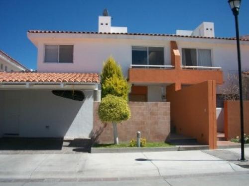 Vendo casa al Norte para inversionista 4 recamaras