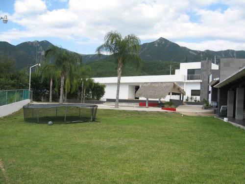 QUINTA SOBRE CARRETERA A LA PRESA DE LA BOCA. PRECIOSA Y DE OPORTUNIDAD.