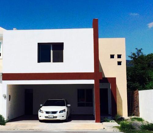 CASA FRACCIONAMIENTO HACIENDA SANTIAGO. PRECIOSA Y DE OPORTUNIDAD.