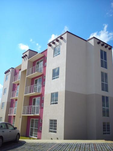 ESPACIOSOS DEPARTAMENTOS DE DOS RECAMARAS, CON EXCELENTE DISTRIBUCIÓN ROBLE