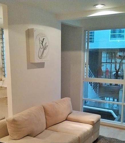 Extraordinarios departamentos en calle Albert A