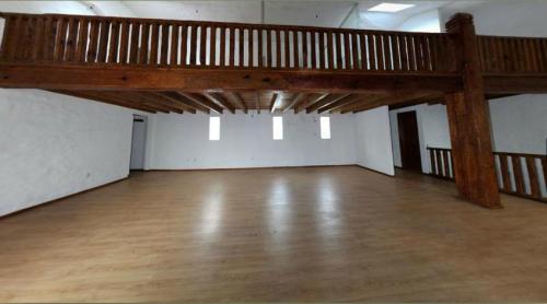 Extraordinaria oficina en Insurgentes La Joya