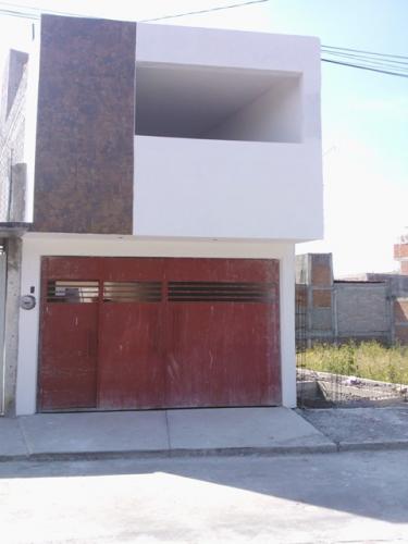 NUEVA CASA DE DOS PLANTAS