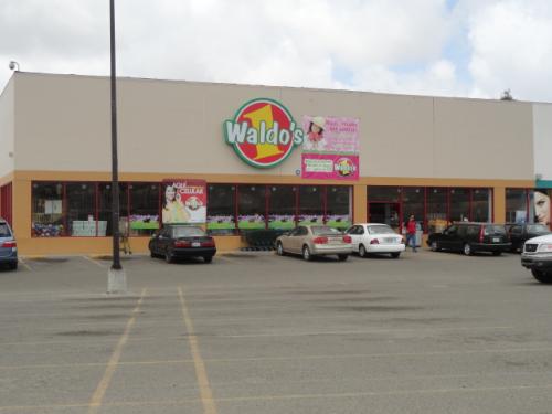 LOCAL COMERCIAL EN RENTA, ZONA PACIFICO EN AV. PRINCIPAL, TIJUANA, BC