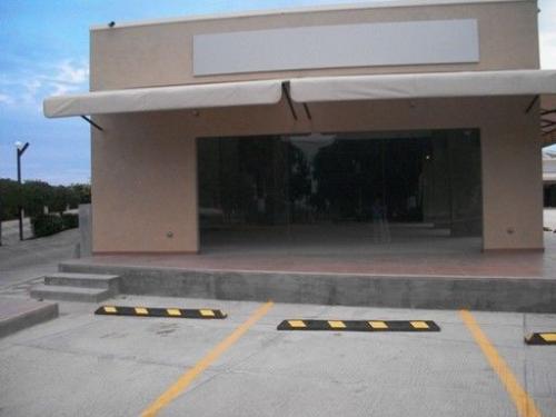 RENTO LOCAL COMERCIAL SOBRE TERCER ANILLO NORTE 