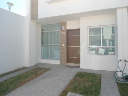 CASA EN RENTA AMUEBLADA FRACC. NATURA