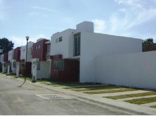 ULTIMA CASA EN VENTA EN EL CONDOMINIO VERONA, TONALA JALISCO