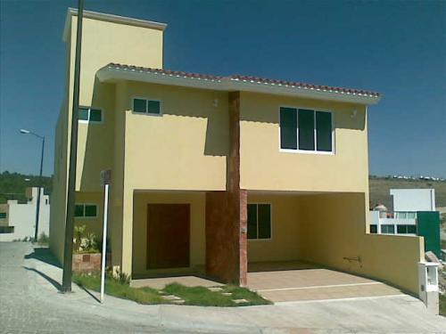 Casa nueva en esquina 2 niveles 186 m2 Britania La Calera