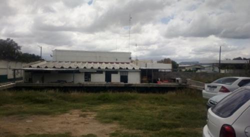 Renta de espacioso terreno, bien ubicado!!