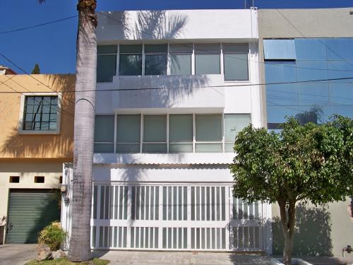 Remodelas Casa de 3 Niveles en zona Chapultepec