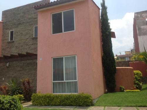 Venta Casa en Condominio con alberca Cuernavaca