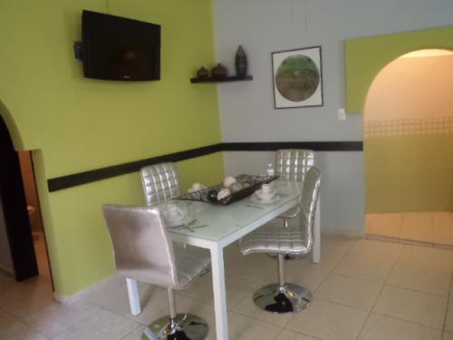 Suite ejecutiva ideal para hospedaje por semanas o meses