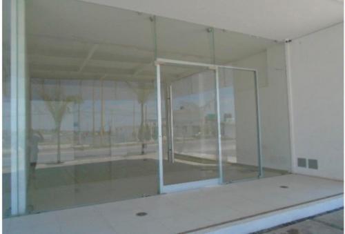 RENTO LOCAL 2 EN PLAZA COMERCIAL NUEVA AL SUR