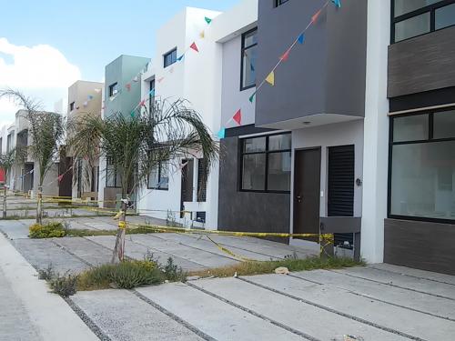 VENTA CASA OPORTUNIDAD REMATE COTO EL BASTION CASA FUERTE $ 1,600,00.00